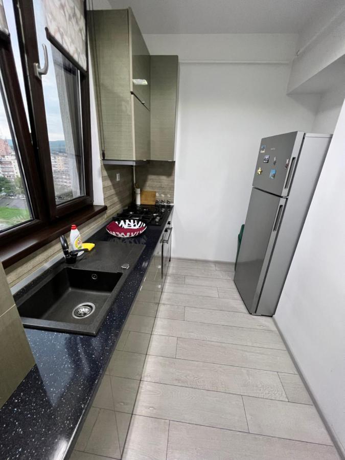 The Bliss Apartment Ramnicu Valcea Exterior photo